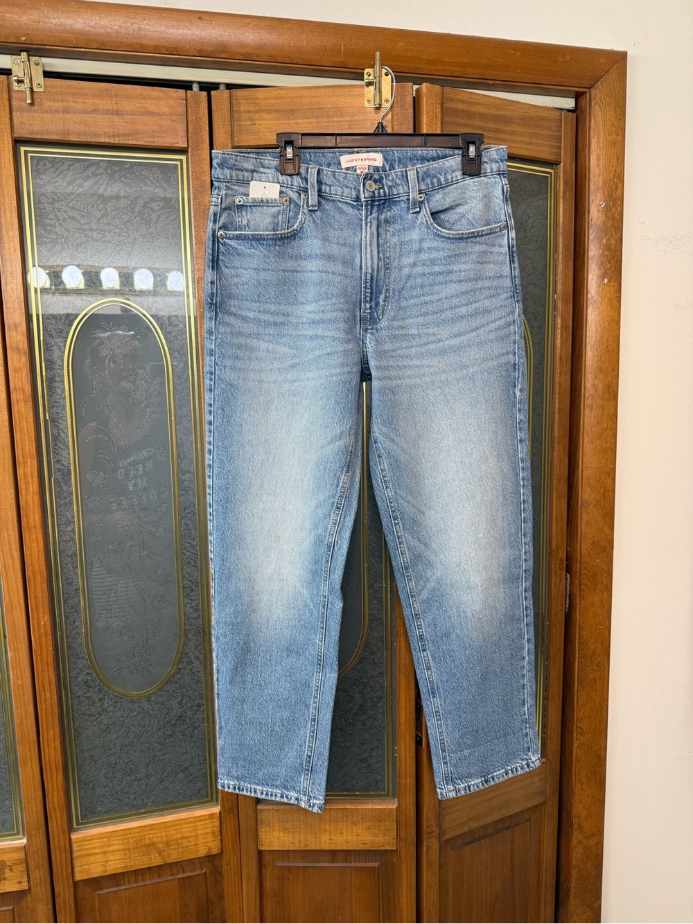 LUCKY BRAND LADIES Light Wash Boyfriend Jeans, BRAND NEW